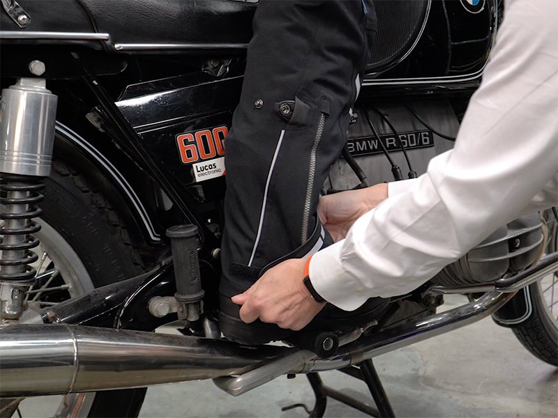Motorcycle pant fitting
